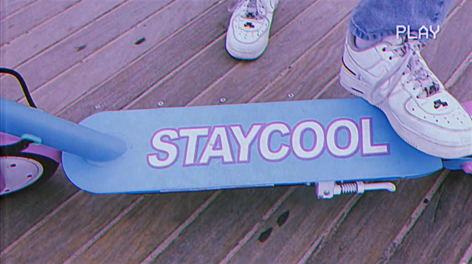 StayCool x SWFT - Retro E-scooter with 15mph Top Speed